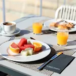 Jacaranda Otel