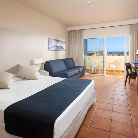 Jacaranda Hotel 4*