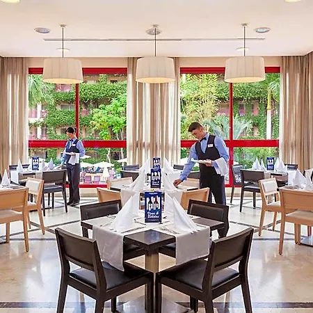 Jacaranda Hotel 4*